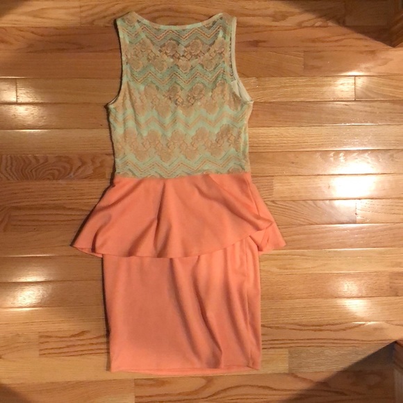 Size small Love Culture form fitting dress. - Picture 7 of 7